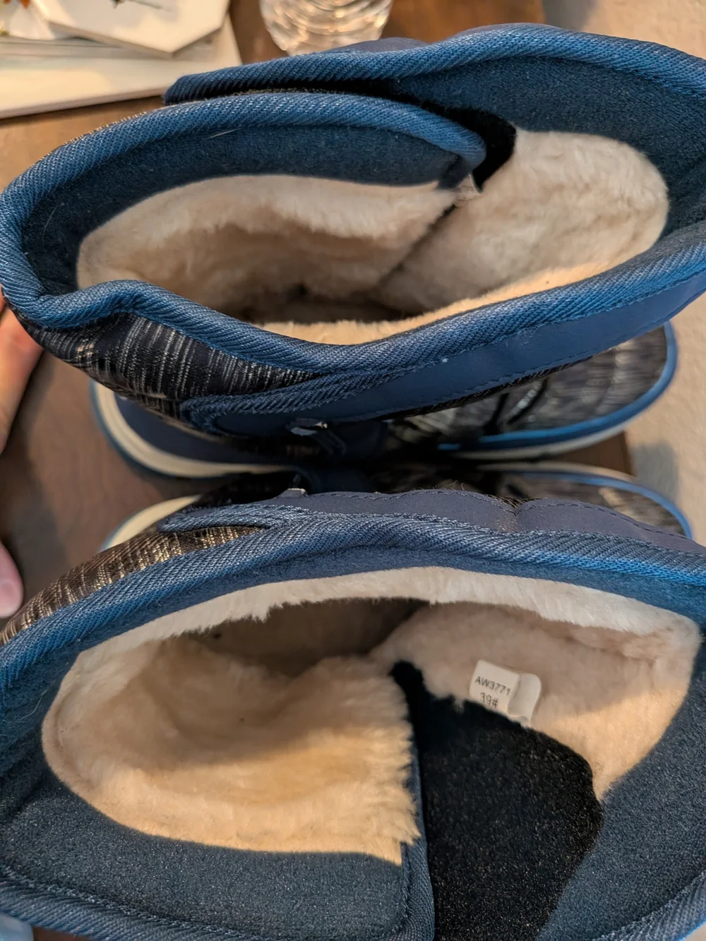 Hobibear Kids' Navy Blue Snow Boots - Water-Resistant Slip-On Size 39